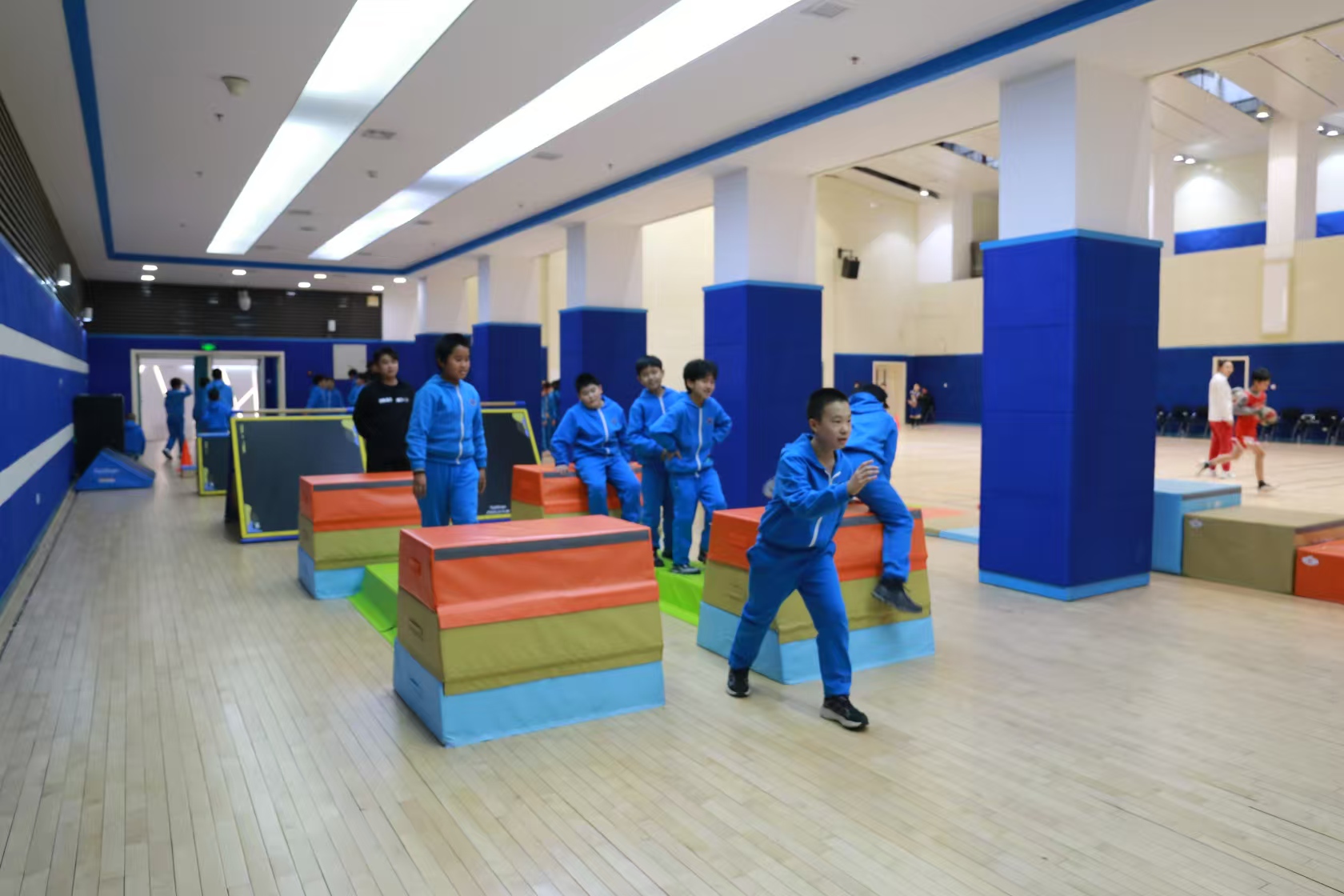 乐鱼体育leyu体育跑酷器材进京“炫秀”